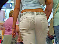 That chick's moving buttocks in tight ass jeans look really hypnotising! I think I could watch it over and over again. Damn hot!